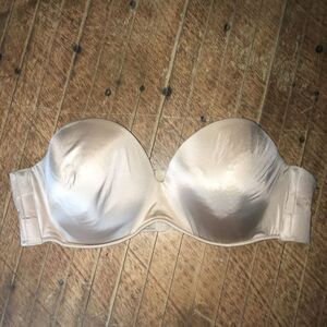 Cacique nude strapless curvy 44D bra